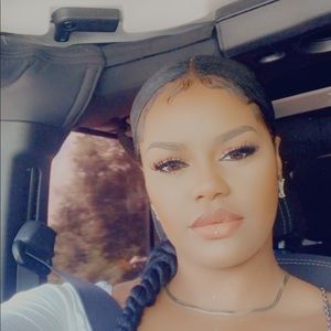 Meet your Posher, Starla